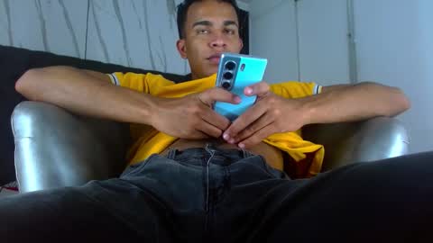 Snapshot of aston_vera chatting on 02-10-26, 01:43 Aston online show from 02-10-26, 01:43