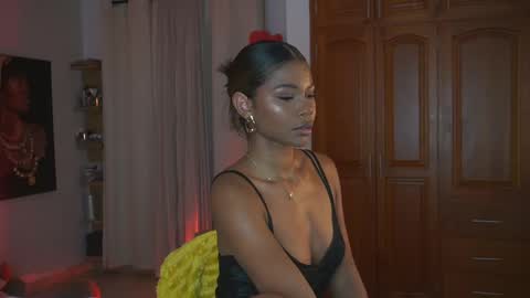 Astrea online show from 11-11-25, 02:33