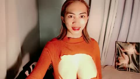 Snapshot of astrid_khalifa chatting on 02-18-25, 10:38 Astrid online show from 02-18-25, 10:38