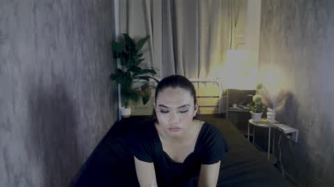 Snapshot of atashakendall chatting on 12-14-25, 11:26 atashakendall online show from 12-14-25, 11:26