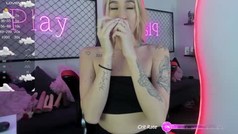 Snapshot of atenea_klett_ chatting on 12-06-24, 01:44 ATENEA online show from 12-06-24, 01:44