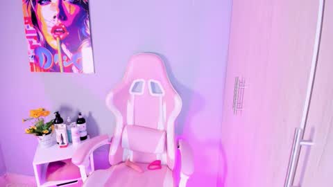 athenea__fox online show from 11-24-25, 11:54