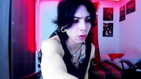 Snapshot of atheneoo_ chatting on 02-15-25, 05:30 athenauwu online show from 02-15-25, 05:30