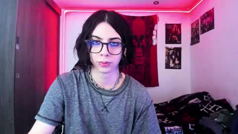 Snapshot of atheneoo_ chatting on 09-13-25, 06:24 athenauwu online show from 09-13-25, 06:24