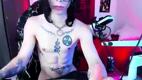 Snapshot of atheneoo_ chatting on 09-26-25, 03:43 athenauwu online show from 09-26-25, 03:43