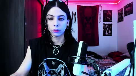 Snapshot of atheneoo_ chatting on 10-20-25, 06:36 athenauwu online show from 10-20-25, 06:36