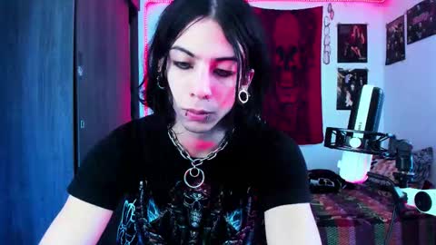 Snapshot of atheneoo_ chatting on 12-05-25, 06:33 athenauwu online show from 12-05-25, 06:33