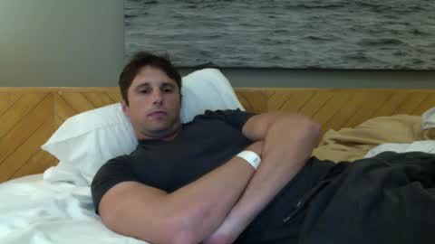 Snapshot of athleteguy55555 chatting on 12-06-24, 02:24 tommycb55555 online show from 12-06-24, 02:24