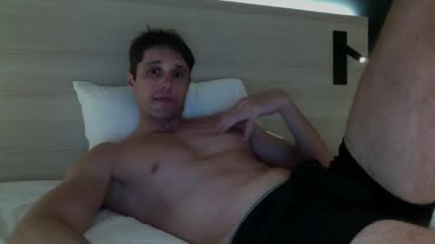 Snapshot of athleteguy55555 chatting on 02-06-25, 09:28 tommycb55555 online show from 02-06-25, 09:28