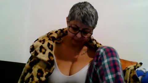 atikaarea online show from 12-27-24, 03:04