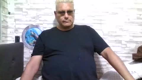 A online show from 04-12-26, 09:58