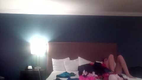 atreatforyou_86 online show from 12-21-25, 06:42