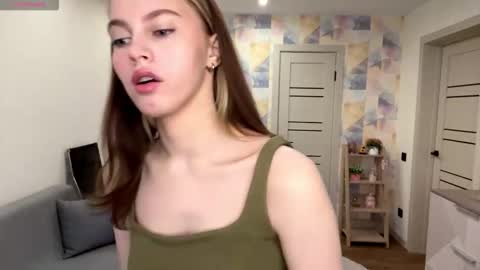 Jolyn online show from 03-08-26, 04:16