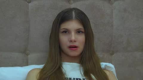 Audrey online show from 02-08-25, 02:05