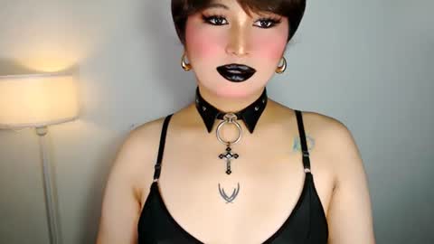 Snapshot of audreyholloway chatting on 06-15-26, 09:11 Audrey online show from 06-15-26, 09:11