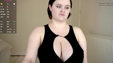 Audrey Jacq online show from 02-11-26, 03:17