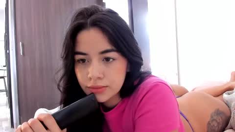 Snapshot of aura_sensual chatting on 02-23-25, 05:29 . online show from 02-23-25, 05:29