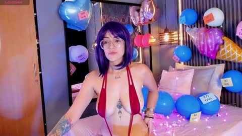 Aura online show from 02-08-25, 12:39