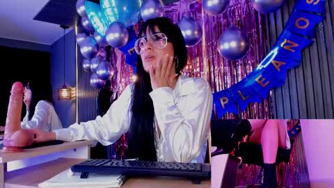 Aura online show from 03-08-25, 12:30