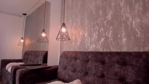 Aura online show from 09-16-25, 02:01