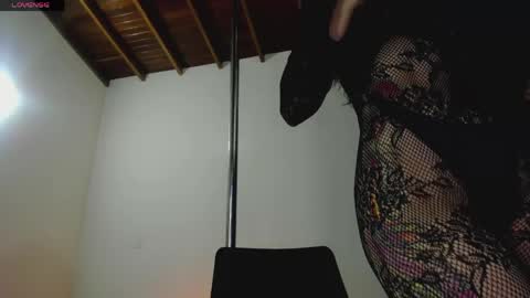 aura online show from 05-16-26, 06:32
