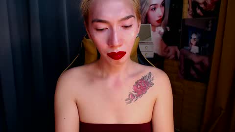 Miss awra online show from 02-23-25, 07:44