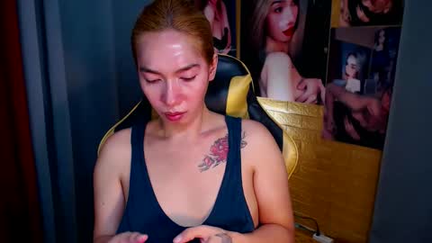 Miss awra online show from 10-04-25, 05:27