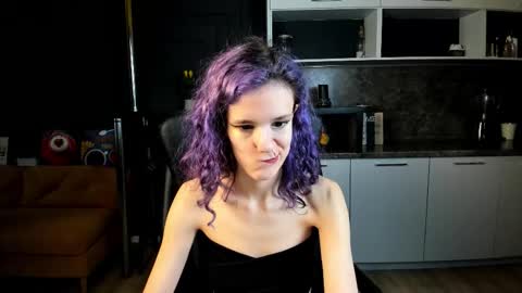 Lana online show from 12-17-25, 07:14