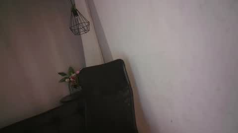 Snapshot of aurora_ath chatting on 12-27-24, 04:47 Aurora ath online show from 12-27-24, 04:47