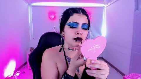Aurora Diaz online show from 10-20-25, 07:47