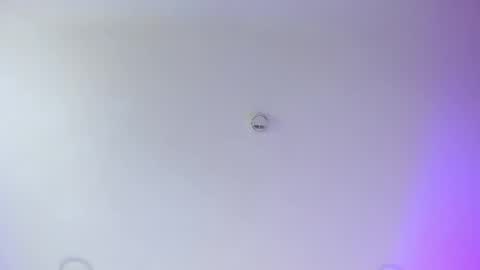 ...  ... online show from 02-12-25, 12:16