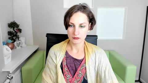 Aurora online show from 12-06-24, 04:06