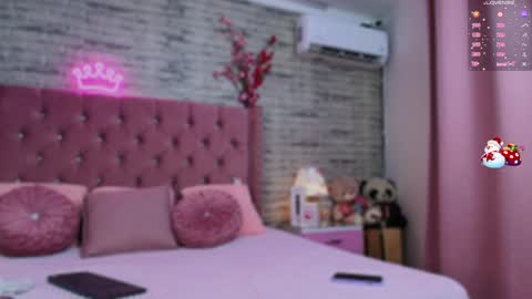 Aurora online show from 12-28-24, 01:17