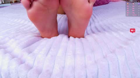 Aurora online show from 02-08-25, 01:01