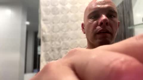 Snapshot of aussieboycal chatting on 10-05-25, 04:33 aussieboycal online show from 10-05-25, 04:33