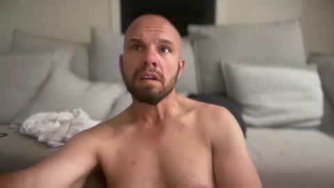 Snapshot of aussieboycal chatting on 02-27-26, 12:05 aussieboycal online show from 02-27-26, 12:05