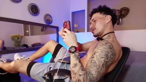 AUSTIN  online show from 01-08-25, 08:27