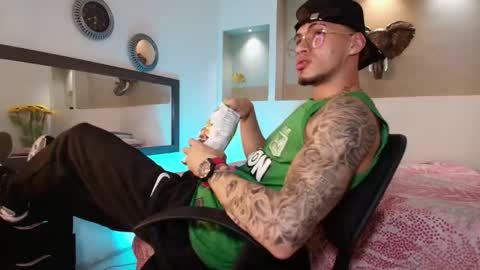 AUSTIN  online show from 01-11-25, 08:11