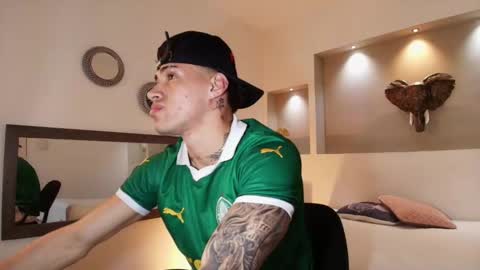 AUSTIN  online show from 01-29-25, 04:47