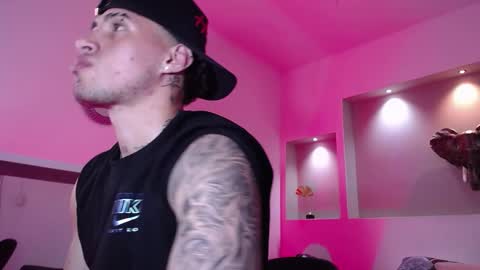 AUSTIN  online show from 02-05-25, 05:09