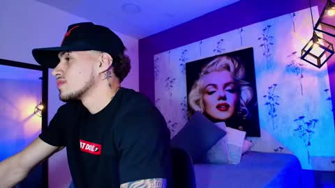 AUSTIN  online show from 02-19-25, 03:28