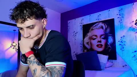 AUSTIN  online show from 02-21-25, 04:18