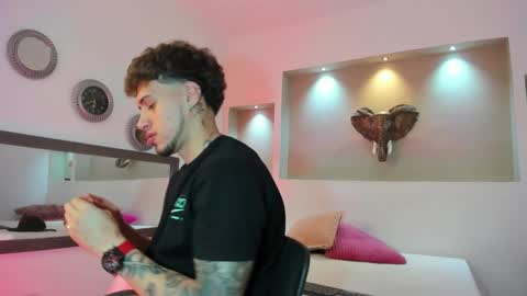 AUSTIN  online show from 02-24-25, 11:54