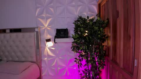 Snapshot of austin_rouse chatting on 09-28-25, 03:56 austin_rouse online show from 09-28-25, 03:56