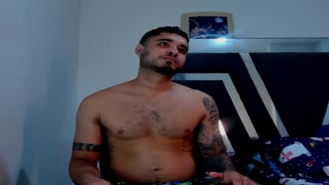 Snapshot of austintorres_ chatting on 12-04-24, 03:04 AustinTorres  online show from 12-04-24, 03:04