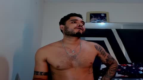 Snapshot of austintorres_ chatting on 12-17-24, 02:44 AustinTorres  online show from 12-17-24, 02:44