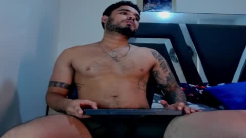 Snapshot of austintorres_ chatting on 12-18-24, 03:04 AustinTorres  online show from 12-18-24, 03:04