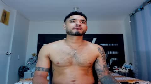 Snapshot of austintorres_ chatting on 12-21-24, 04:41 AustinTorres  online show from 12-21-24, 04:41