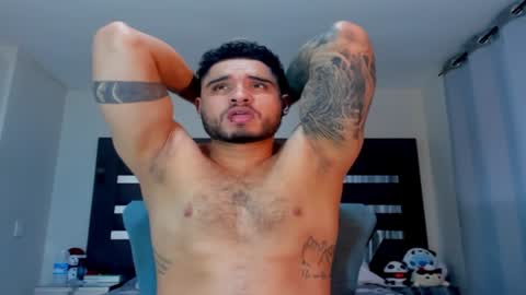 Snapshot of austintorres_ chatting on 01-08-25, 03:19 AustinTorres  online show from 01-08-25, 03:19