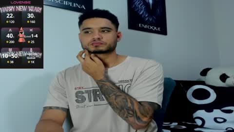 Snapshot of austintorres_ chatting on 02-01-25, 02:58 AustinTorres  online show from 02-01-25, 02:58